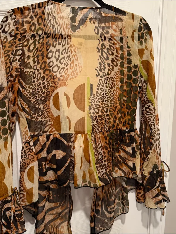 Cato NWT Animal Print Tie-Front Blouse Size Small - Image 7