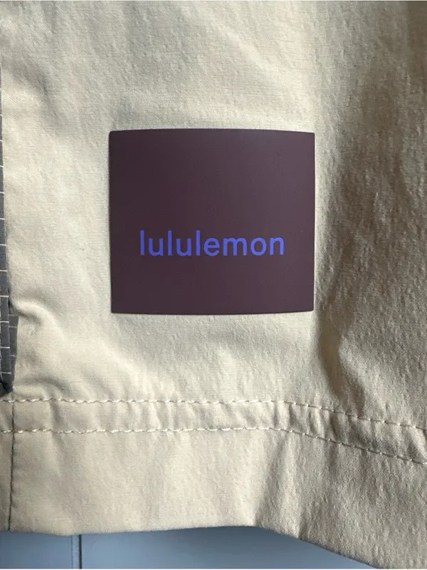 Lululemon Beige Mini Skirt with Neon Trim - Image 5
