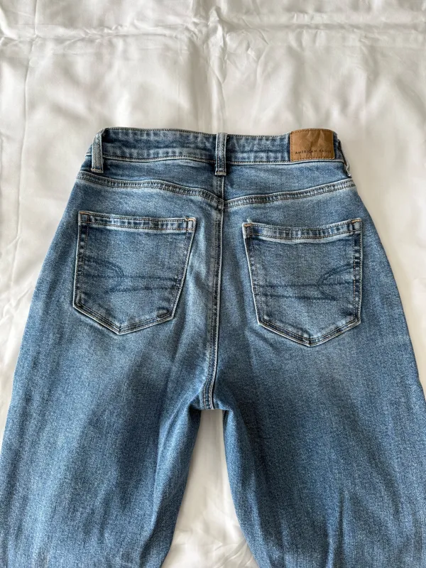 Medium Wash Strigid Ripped Mom Jeans - Image 5