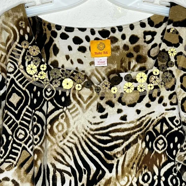 Ruby‎ Rd. Top Brown Size XL - Image 3