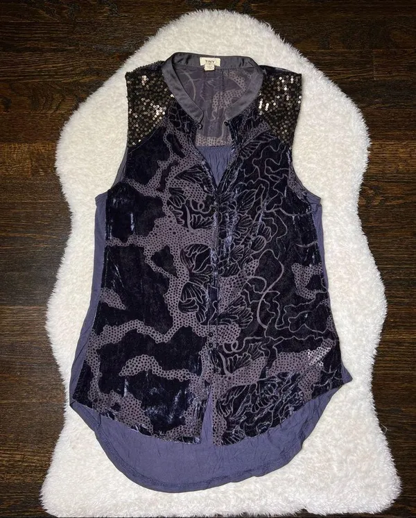 Anthropologie Tiny Navy Blue Button Down Sheer Velour Sequin Sleeveless Top - Image 2