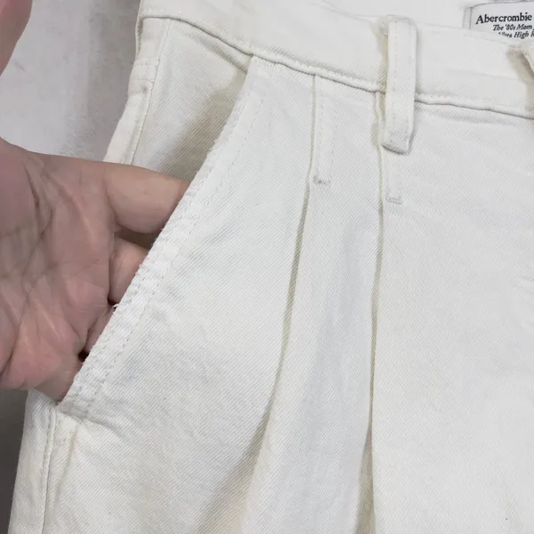 Abercrombie Fitch The 80s Mom Jean Women 26‎ White Pleated Ultra High Rise Indie - Image 4