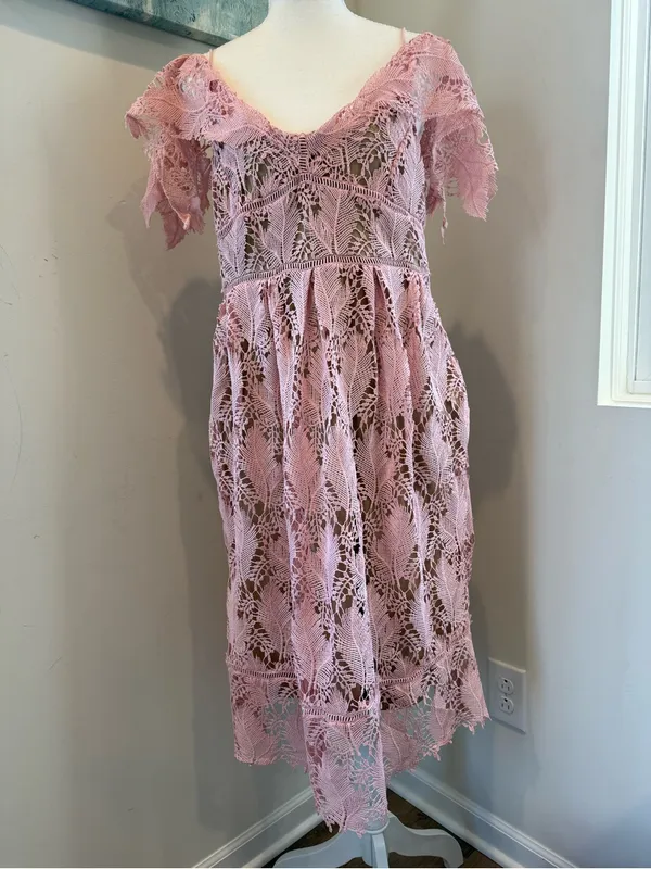 Motherhood Maternity Pink Lace Off-Shoulder Midi Maternity Dress M - Image 2