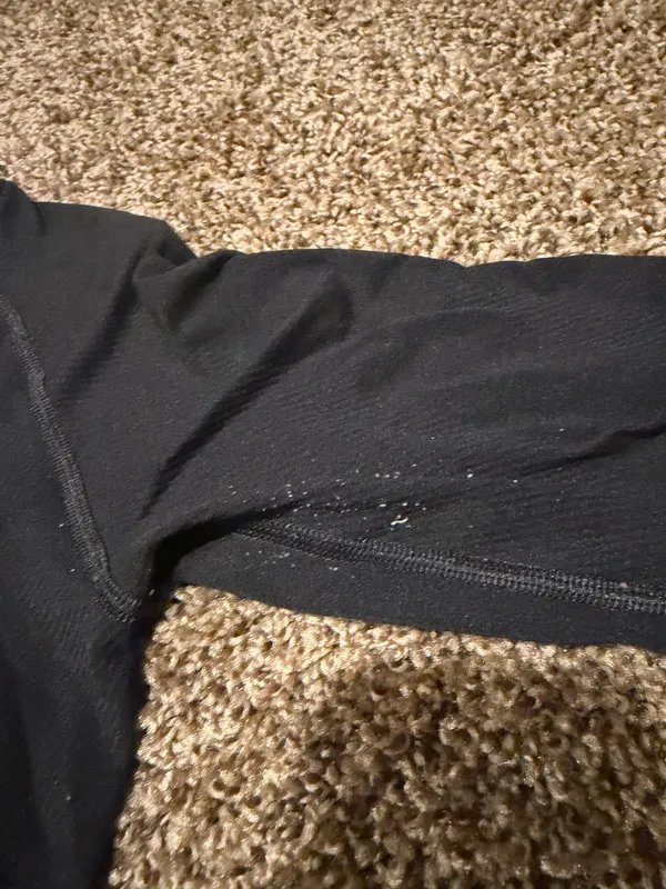 Women’s Alphalete black long sleeve crop top size Large  - Image 3