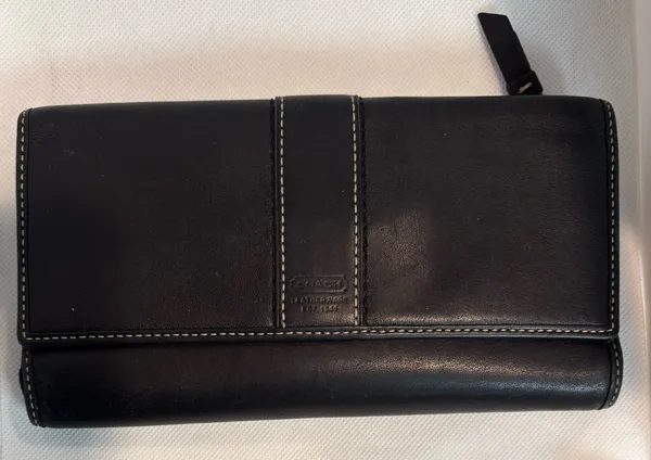 Coach | Hampton leather tri-fold wallet .  - Image 5