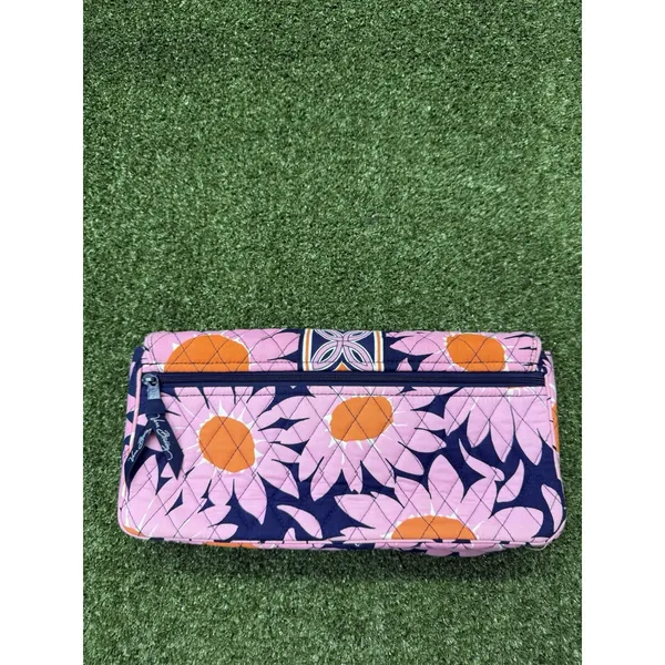 Vera Bradley Knot Just A Clutch Loves Me Pattern Shoulder Bag Casual Wallet - Image 3