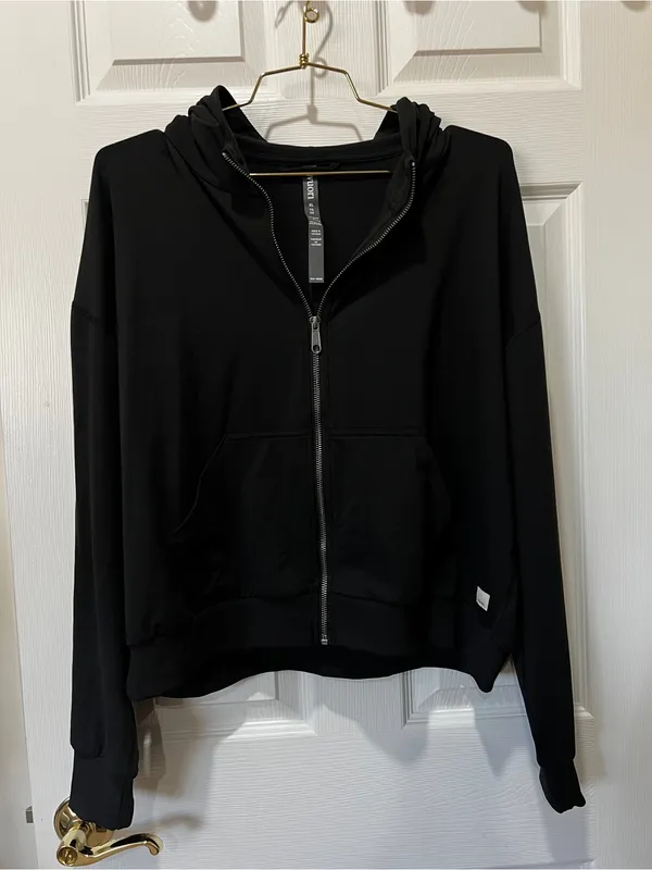 Vuori Women's Halo Modern Full Zip Hoodie Size XL Black Comfy Buttery Soft - Image 11