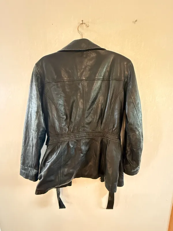 JLC New York Black Genuine Leather Belted Jacket Women’s Small Y2K - Image 3