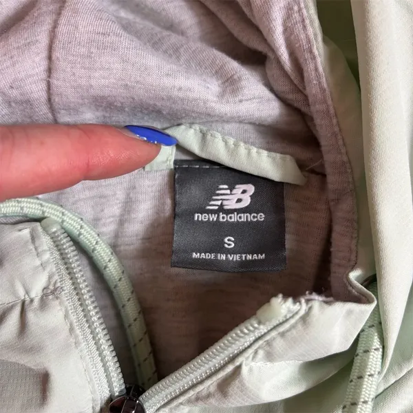 New Balance Women's Windbreaker‎ Jacket Green Hooded Size S Casual Spring - Image 4