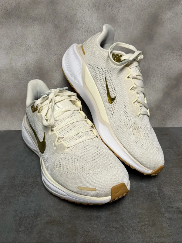 Nike Air Zoom Pegasus 41 Women's Running Shoes Light Pumice Metallic Gold Size 9 - Image 15