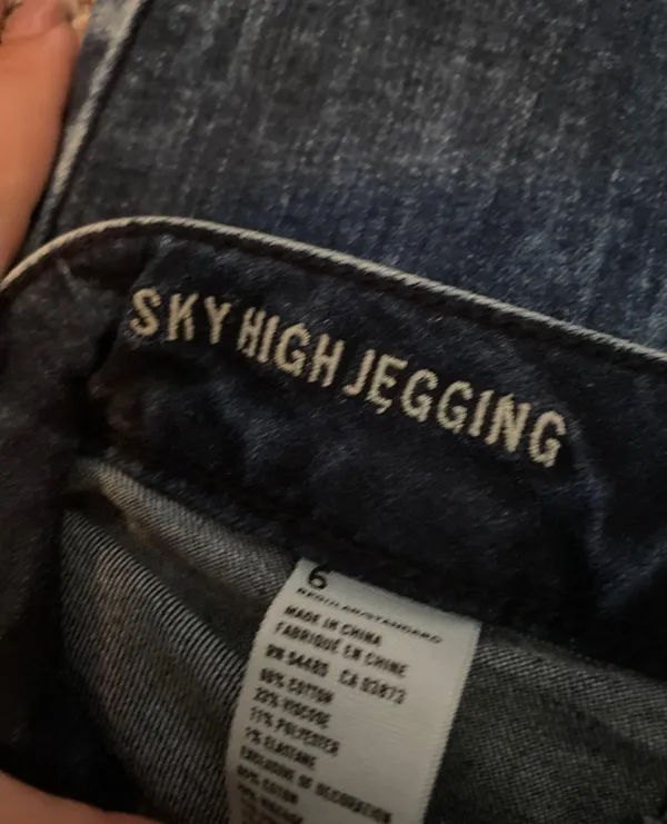 American Eagle Skinny Jeggings - Image 3