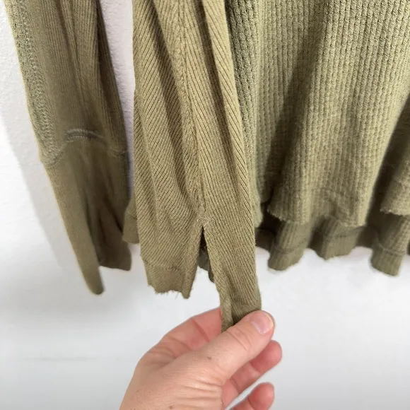 We The Free Thermal Waffleknit XS Olive Green Long‎ Sleeve Thumb Hole Layering - Image 6