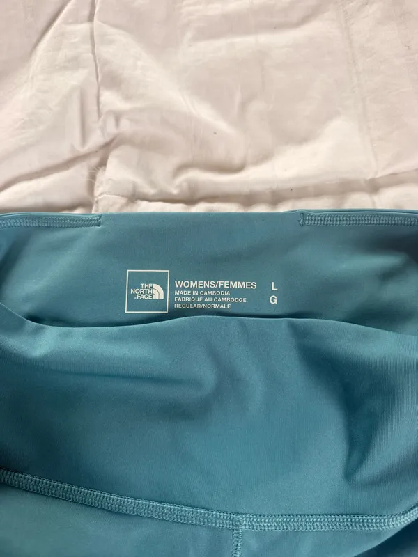 The North Face Dune Sky Matching Set – Medium Bra / Large Leggings - Image 5