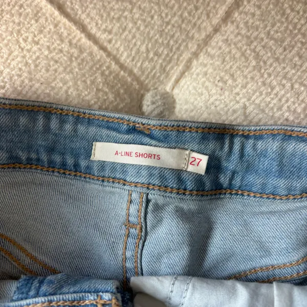 Levi’s A-Line Shorts - Image 4