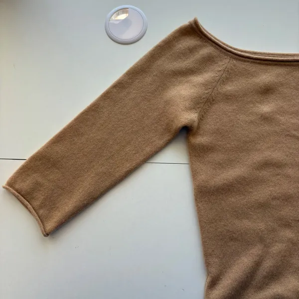 Cris Cashmere Sweater Womens Small Tan‎ Boatneck 3/4 Sleeve 100% Cashmere - Image 4