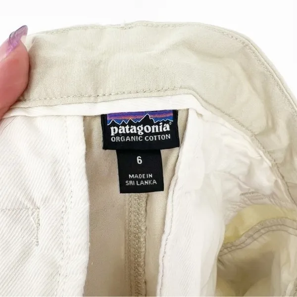 Patagonia‎ Khaki Chino Shorts Women's Size 6 Outdoor Lifestyle - Image 6
