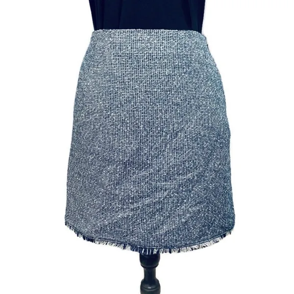 Banana Republic Boucle Tweed Mini Skirt NWT Navy White Frayed Hem Pockets 0 - Image 2