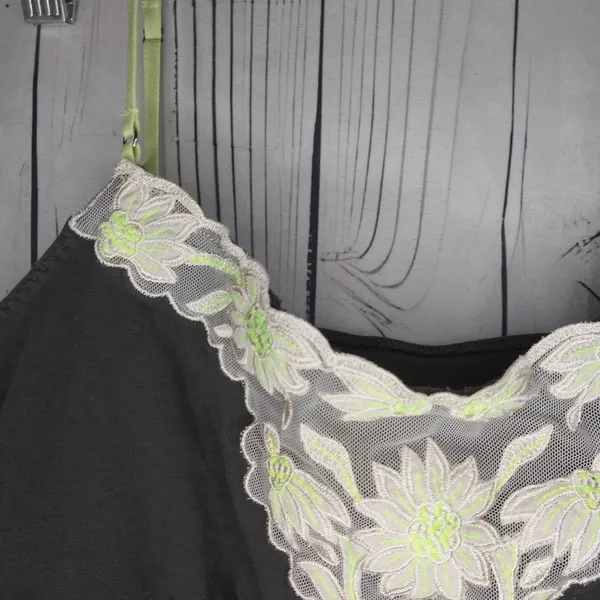 American Eagle Vintage Lace Trim Embroidered Neon Green Y2K 90's Cami - Image 3