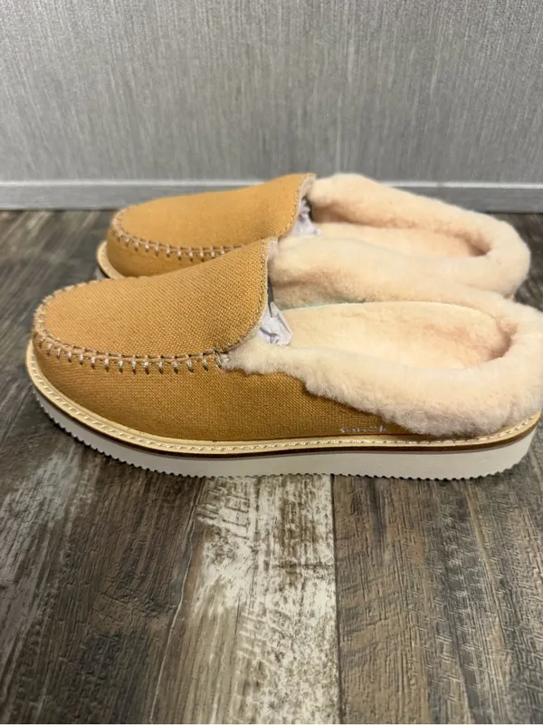Sanuk Women's Tan Canvas Shearling-Lined Mules Size 6 - Image 9