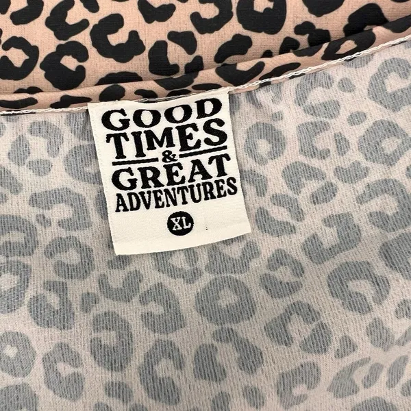 Good Times & Great Adventures Top Womens XL Leopard Cheetah Lightweigh Print #44 - Image 8