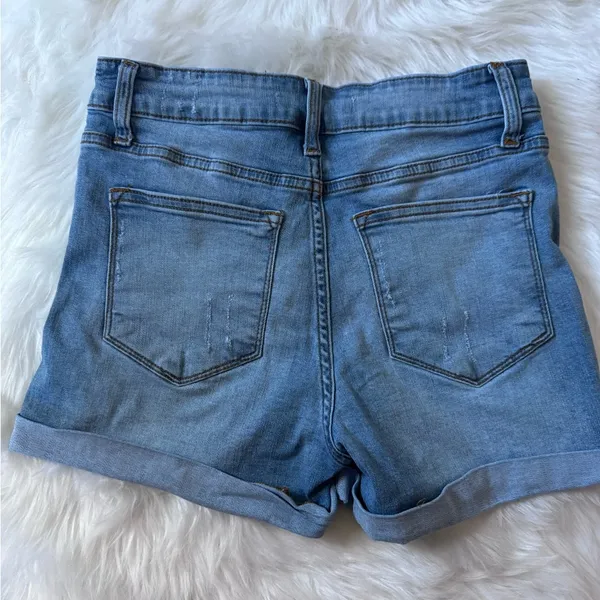 KanCan USA Size 4/27 Light Blue Distressed Jean Shorts - Image 2