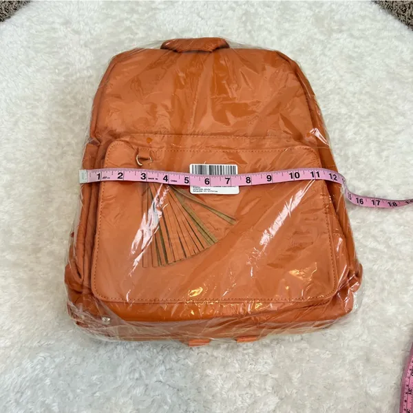 Minsong vegan leather diaper bag backpack - Image 4