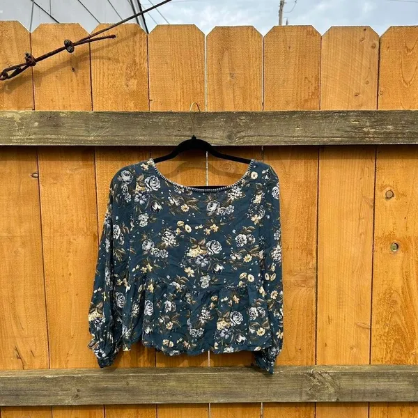 American eagle blue floral cropped babydoll top size medium‎ - Image 6
