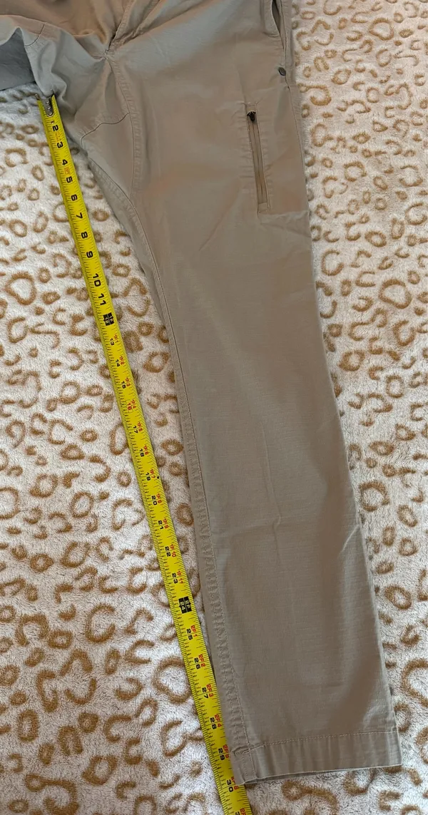 Vuori Men's Ripstop Pants Khaki Size: M - Image 9
