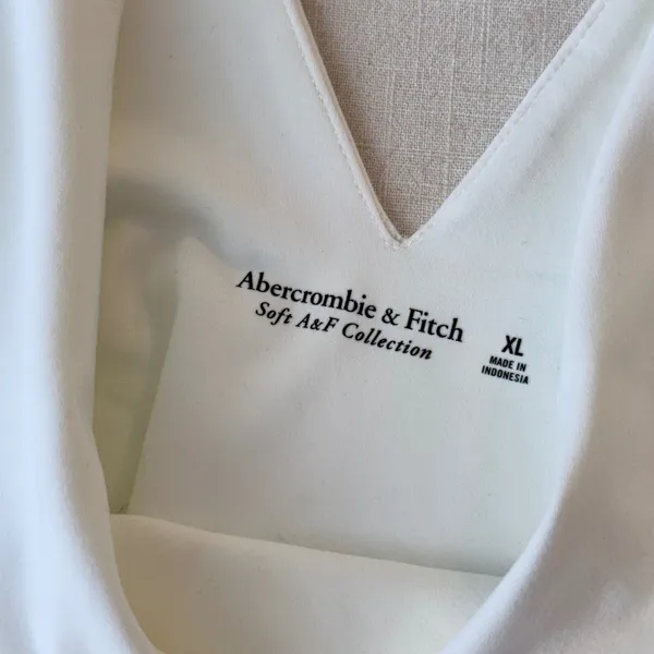 Abercrombie Soft A&F Bodysuit XL White Deep V Clean Girl Minimalist NWT - Image 9