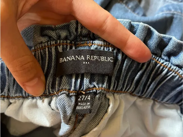 Banana Republic Light Blue Denim Elastic-Waist Shorts - Image 5