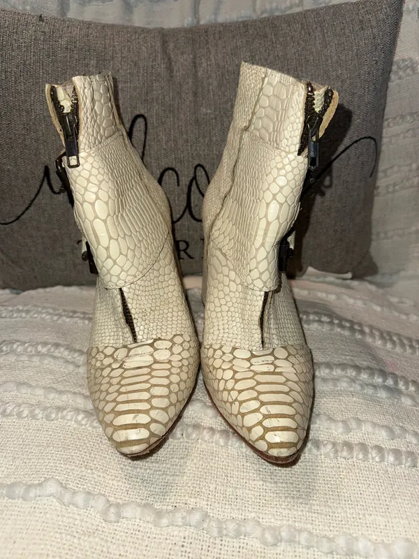 FREEBIRD by Steven Booties Leather - Image 4