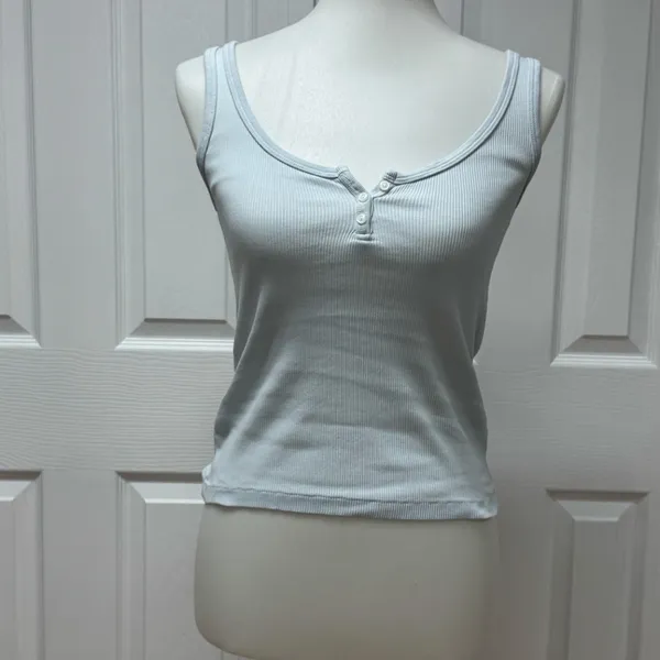 Brandi‎ Melville - Dalis - light blue tank - One size. - Image 3