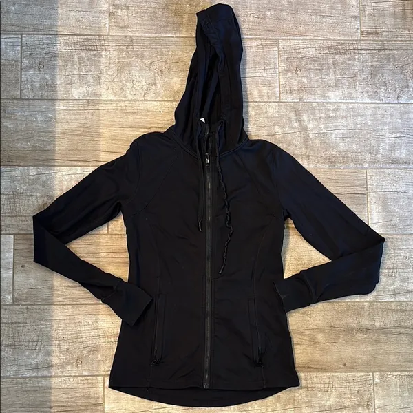 Members Mark Women’s Everyday Hooded Workout Jacket - Image 2