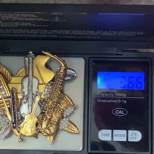 Vintage Musical Instruments Music Theme 3D Brooch 36.6g - Image 16