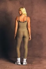 Ray x Mossy Oak layered tank & leggings - Image 2