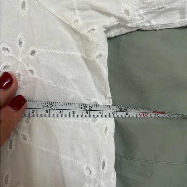 Nine West White Eyelet Blouse‎ Size Large EUC - Image 5