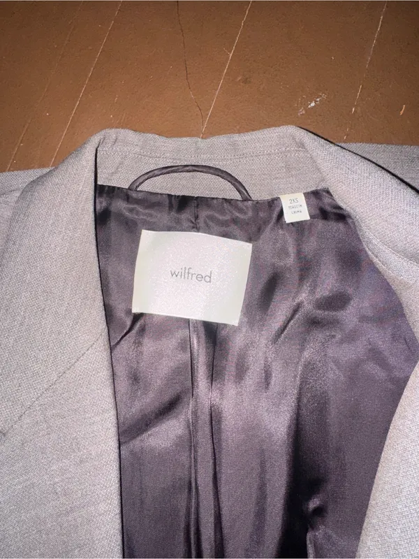 Aritzia Wilfred Grey Blazer - Image 4