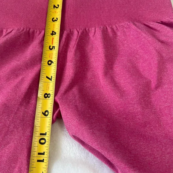 NVGTN Pro Seamless Shorts Crimson Medium Women - Image 8