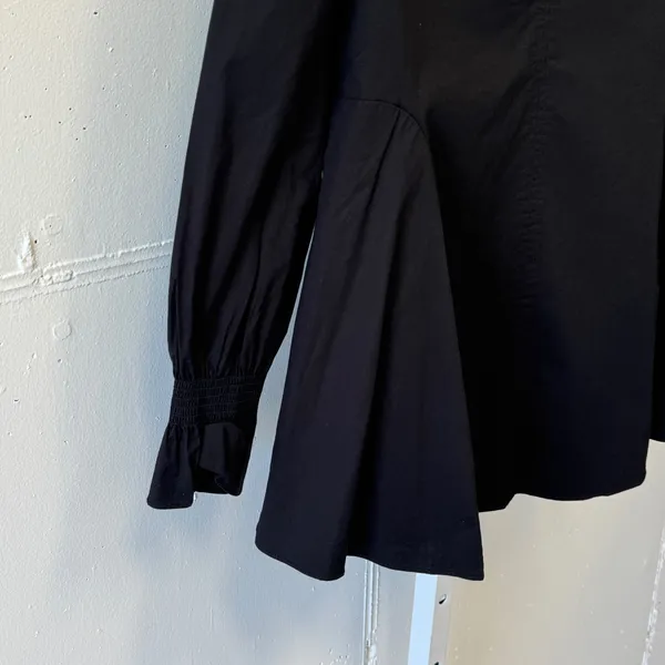 Pomander Place‎ V-Neck Smocked Cuff Poplin Top Y20953T Small Black Casual - Image 4