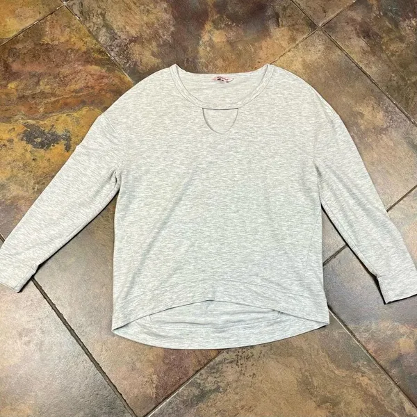 Juicy Couture Gray Keyhole Lightweight Sweatshirt Large - Image 5