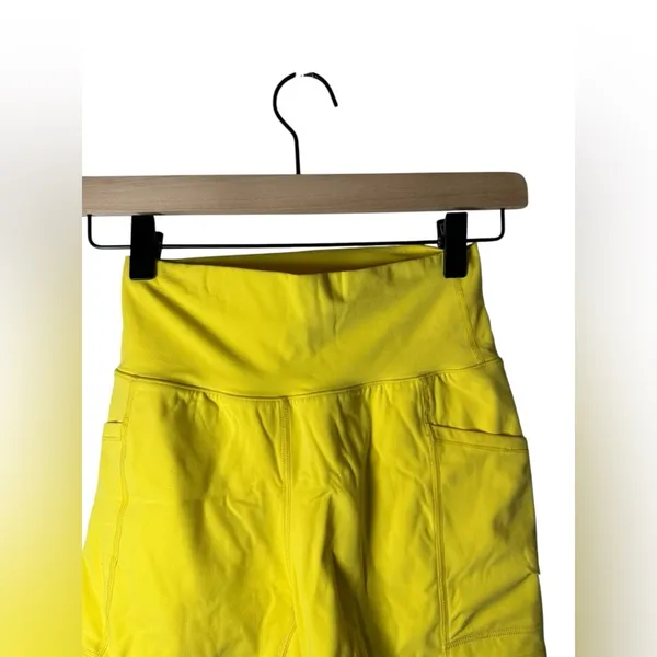 Buffbunny‎ Collection High Waist Yellow Athletic Shorts Women’s Size Small - Image 4