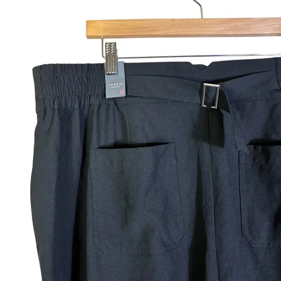 NWT Torrid Black Pleated Shorts Size 18‎ - Image 5