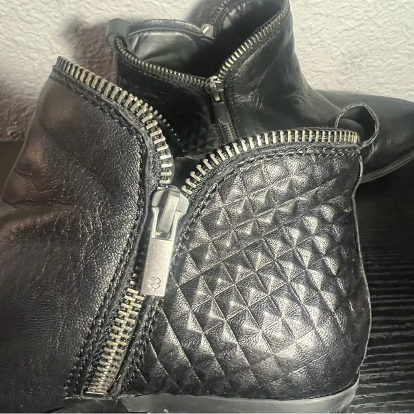 Lucky Brand Bartolino Black‎ Leather Zippered Booties Women’s 6.5M Moto Boots - Image 8
