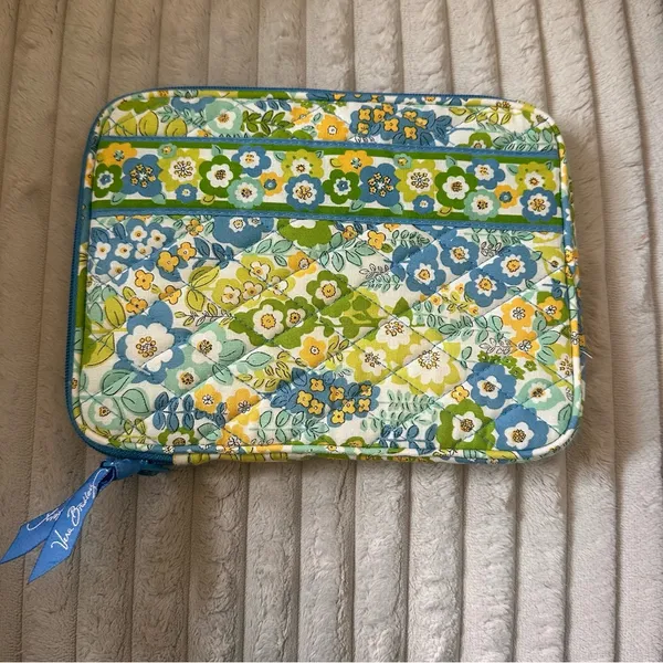 Vera Bradley English Meadow Tablet Sleeve - Image 3