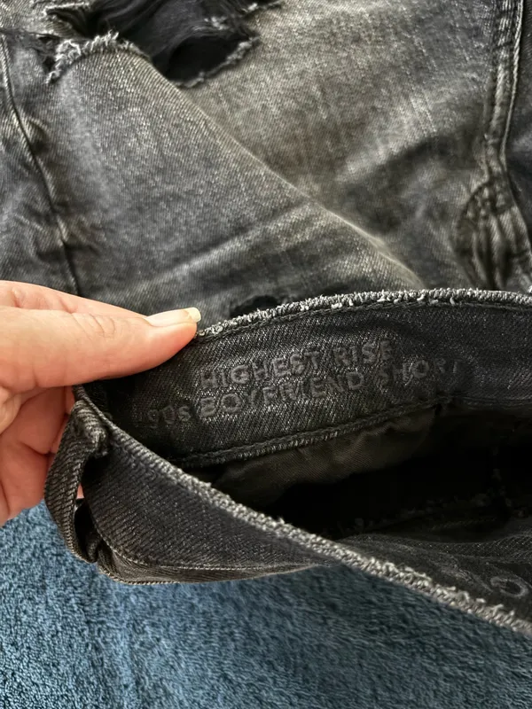 American Eagle Highest Rise 90s Boyfriend Shorts - Image 3