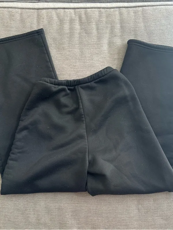 SheIn Classic Black Wide-Leg Sweatpants - Image 3
