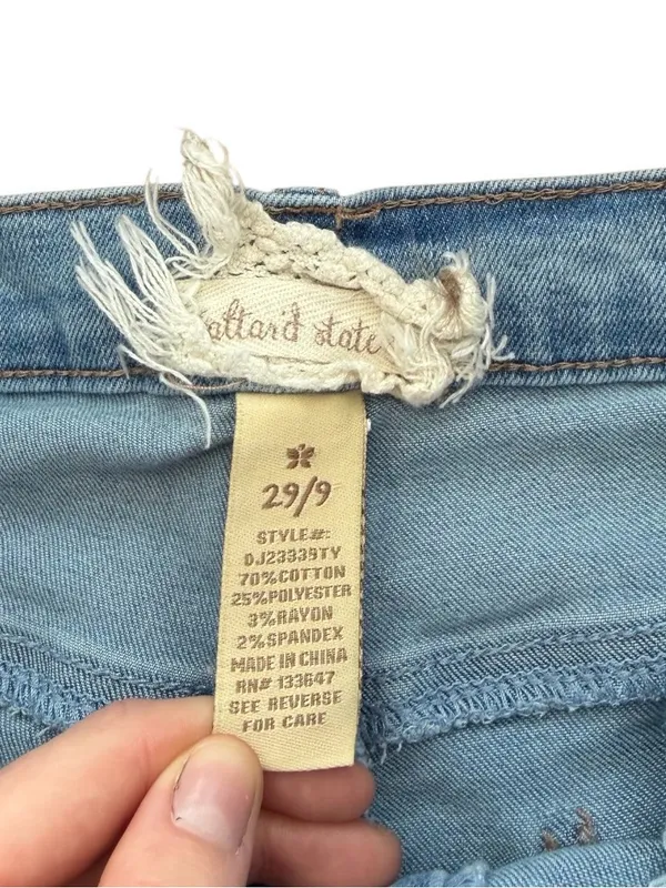 Altar'd State Heart Pocket High Rise Flare Jeans Size 29/9 Light Wash - Image 5