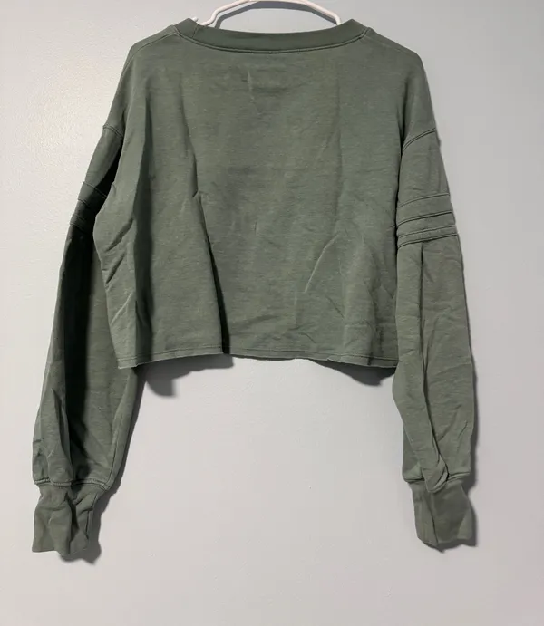 SO Turquoise Cropped Sweatshirt Green - Image 2