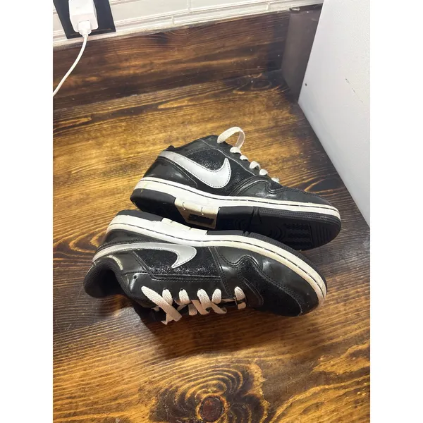 Nike‎ Air Black Sneakers Size 7 - Image 6