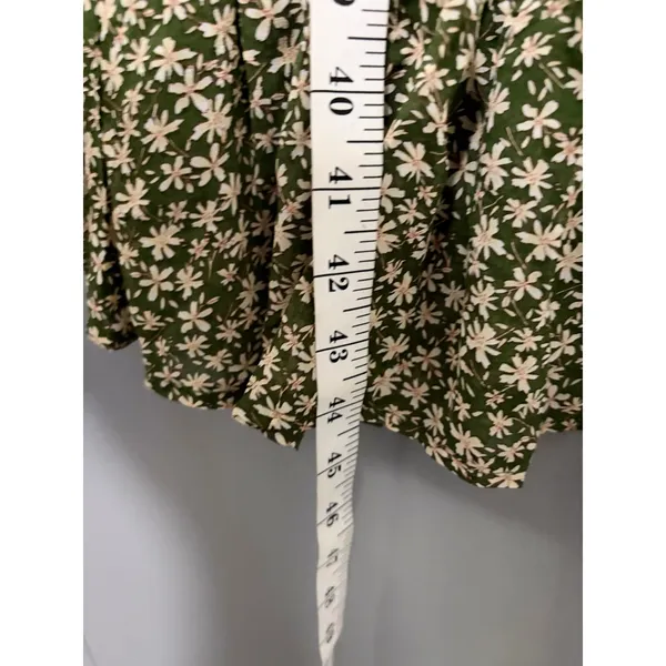 Petal + Pup Claire Green Floral Smocked Off The Shoulder Fitted Midi Dress 8 - Image 4